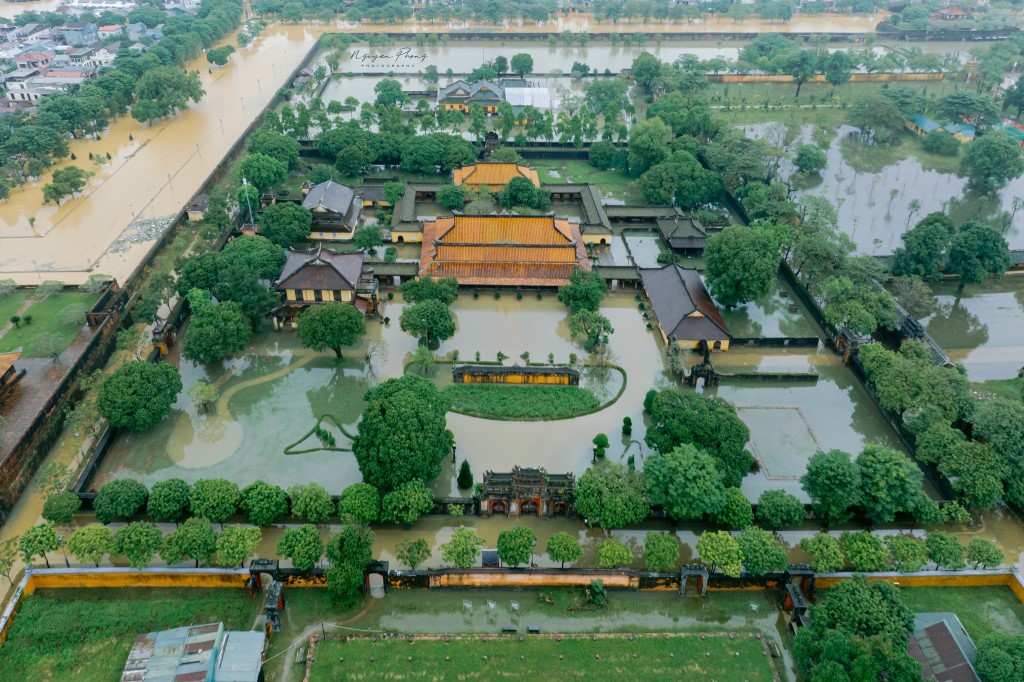 lu lut tai hue_hue ngap lut_mua lu tai hue_ mua nang tai hue_ngap lut hue 202515.jpg